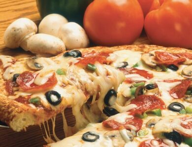 Why Should You Opt for a Pizza Franchise?